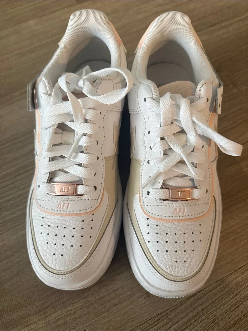 NIKE Airforce Shadow White & Peach/Light Coral Low-Top Sneakers never worn